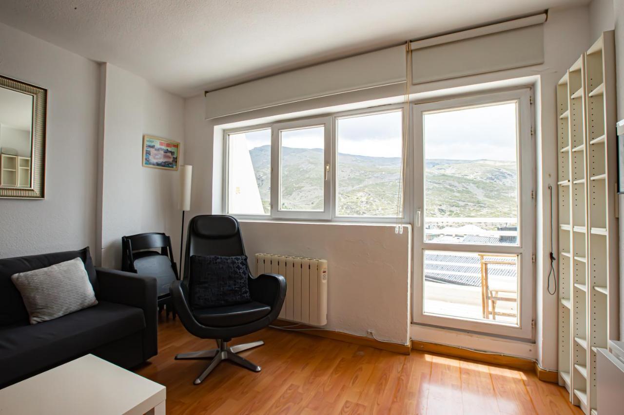 Holidays, Mont Blanc Estudio En Pradollano & Parking Sierra Nevada Exterior photo